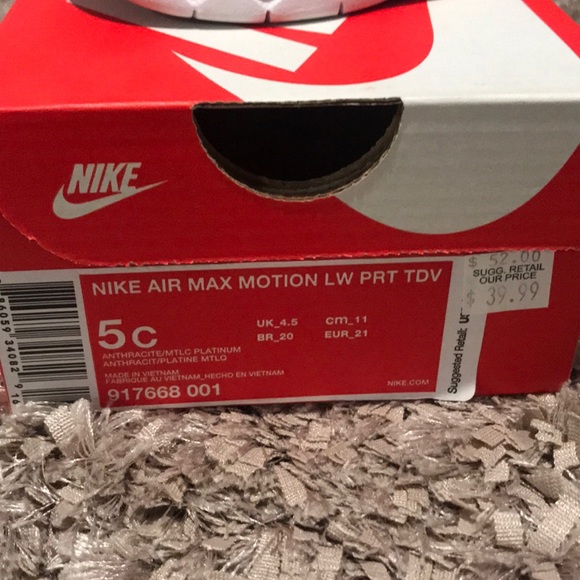 5c Nike Air Max Motion *Excellent Condition* - Picture 2 of 4